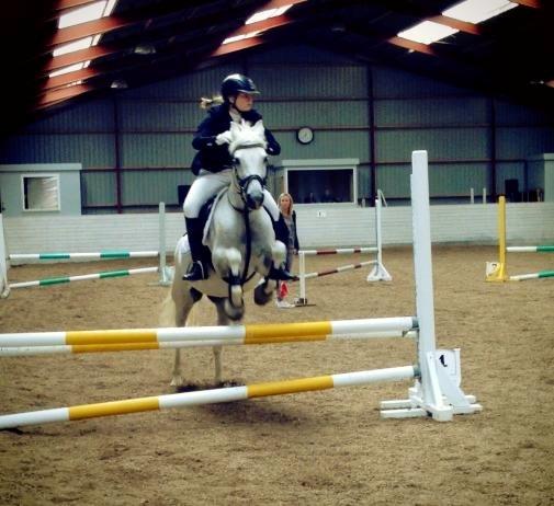 Anden særlig race >> Ballettens S >> - Søde S til springstævne her i 70 cm klassen. <3
Foto: Celine Svendsen.  billede 7