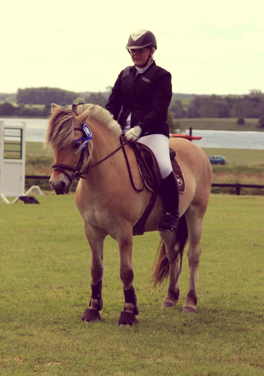 Fjordhest BG Gandalf (Fyns/klub mester!<3<3) :-* - Stævne - RIDO LC 2.plads billede 11