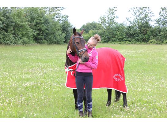 {{currentPhoto.altText}} billede {{currentPhoto.number}}