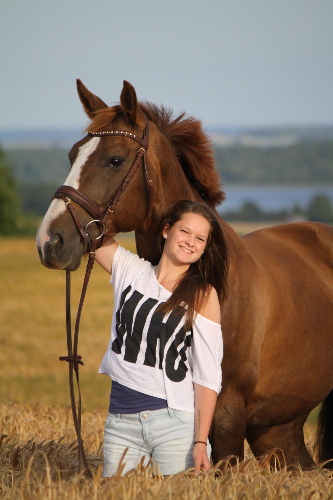 Belgisk varmblod D´Amour V/H Dennenhof - Mig og Dalle ^_^ Foto : Mor billede 42