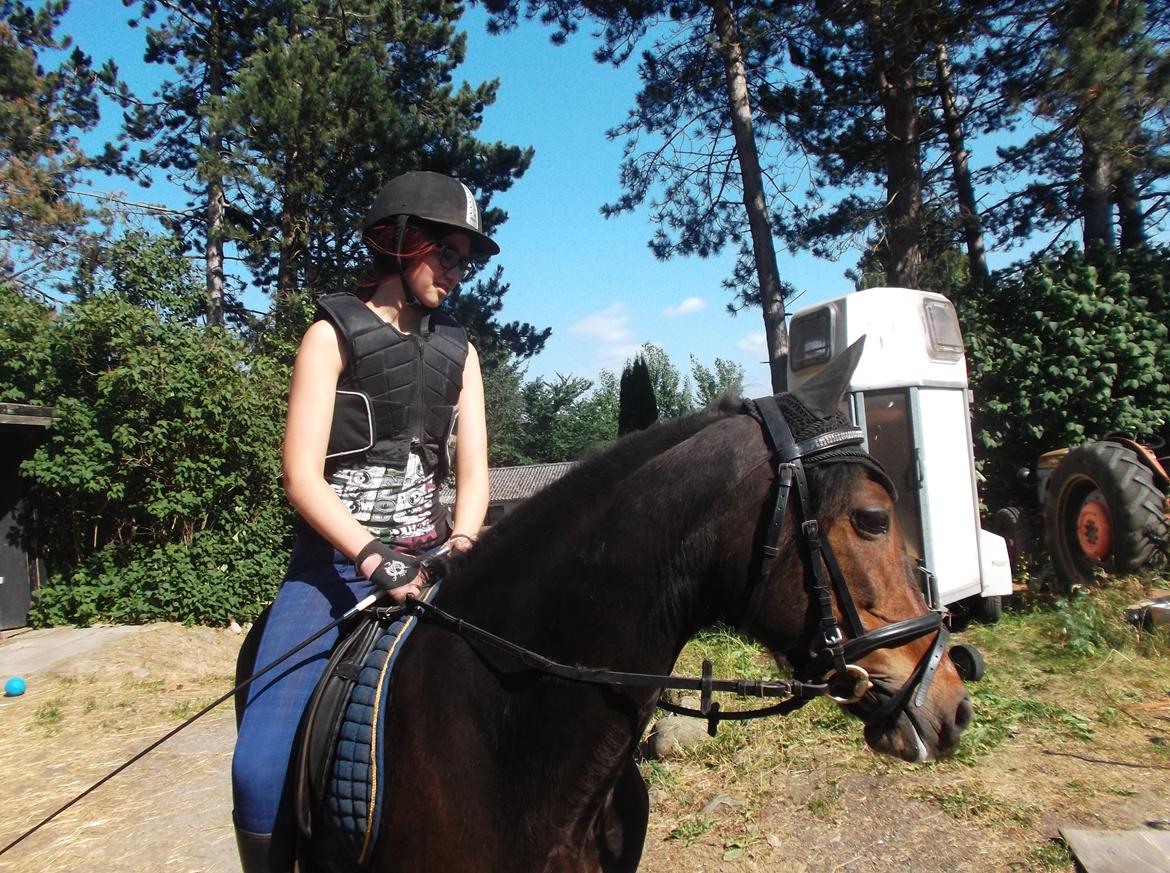 DSP Ronja - "Nadia?! Kan du se det dér?! Det er SÅ vildt, for faaaen!" billede 1