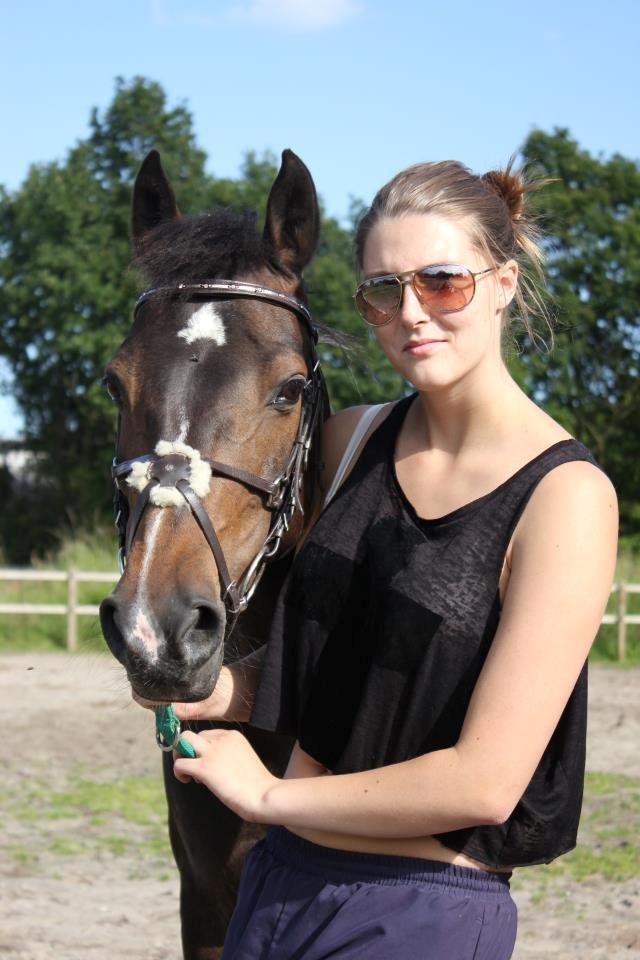 Hollandsk Sportspony Mistery Girl - Min smukke pige og mig <3 billede 1
