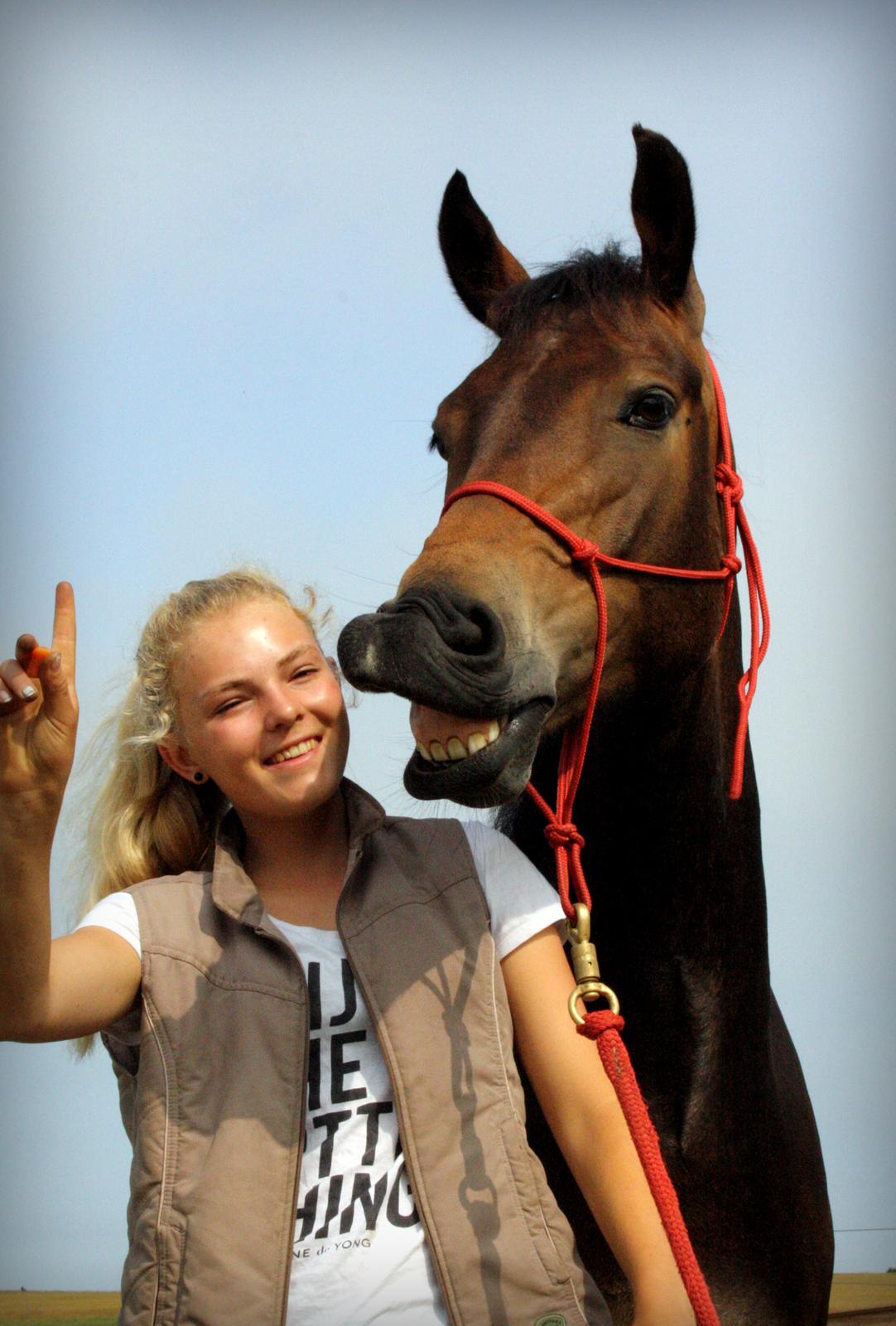 Anden særlig race Bjeldbaks Darling (Chauto) - Juli 2013 - "Smil til verden, og verden smiler til dig!" Og jeg smiler til dig - for du er hele min verden <3 billede 27