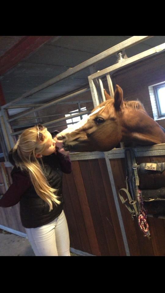 New Forest Tosca  - Hende der holder mig i live..<3 billede 8