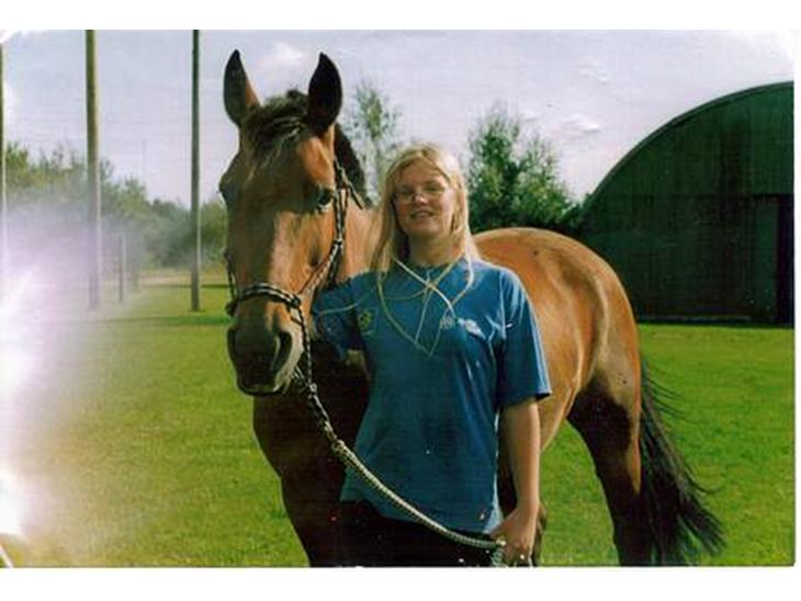 {{currentPhoto.altText}} billede {{currentPhoto.number}}