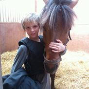 Anden særlig race Cairo<3 (min halvpart<3)