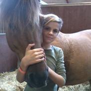 Anden særlig race Cairo<3 (min halvpart<3)