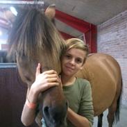 Anden særlig race Cairo<3 (min halvpart<3)