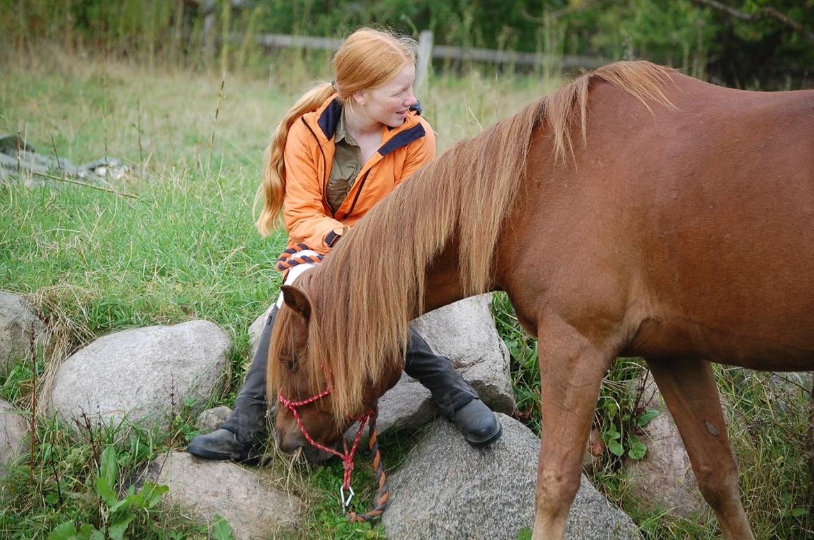 Anden særlig race Findus - Lidt hygge efter at have gennemført agility banen - Foto: Min mor billede 9