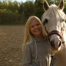 Anden særlig race Duchess (Solgt og mega savnet) <3