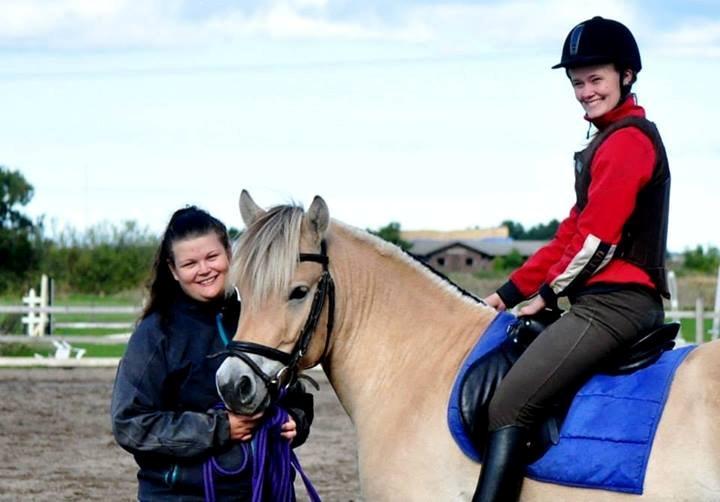 Fjordhest Halfdan - Halfdan, Nadja og mig billede 15