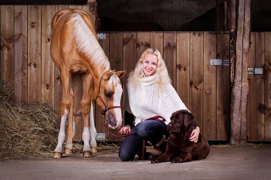 Palomino Richelieu's Fièvre d'or - Fiévre, vores brune labrador på 7 år og jeg
3. oktober 2013 - 6 måneder gammel

Foto: Line Madsen
 billede 34