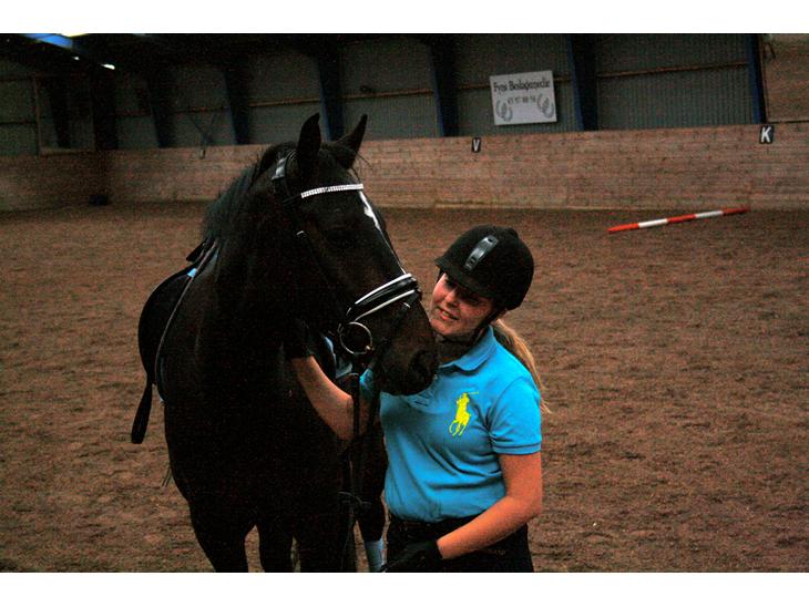 {{currentPhoto.altText}} billede {{currentPhoto.number}}