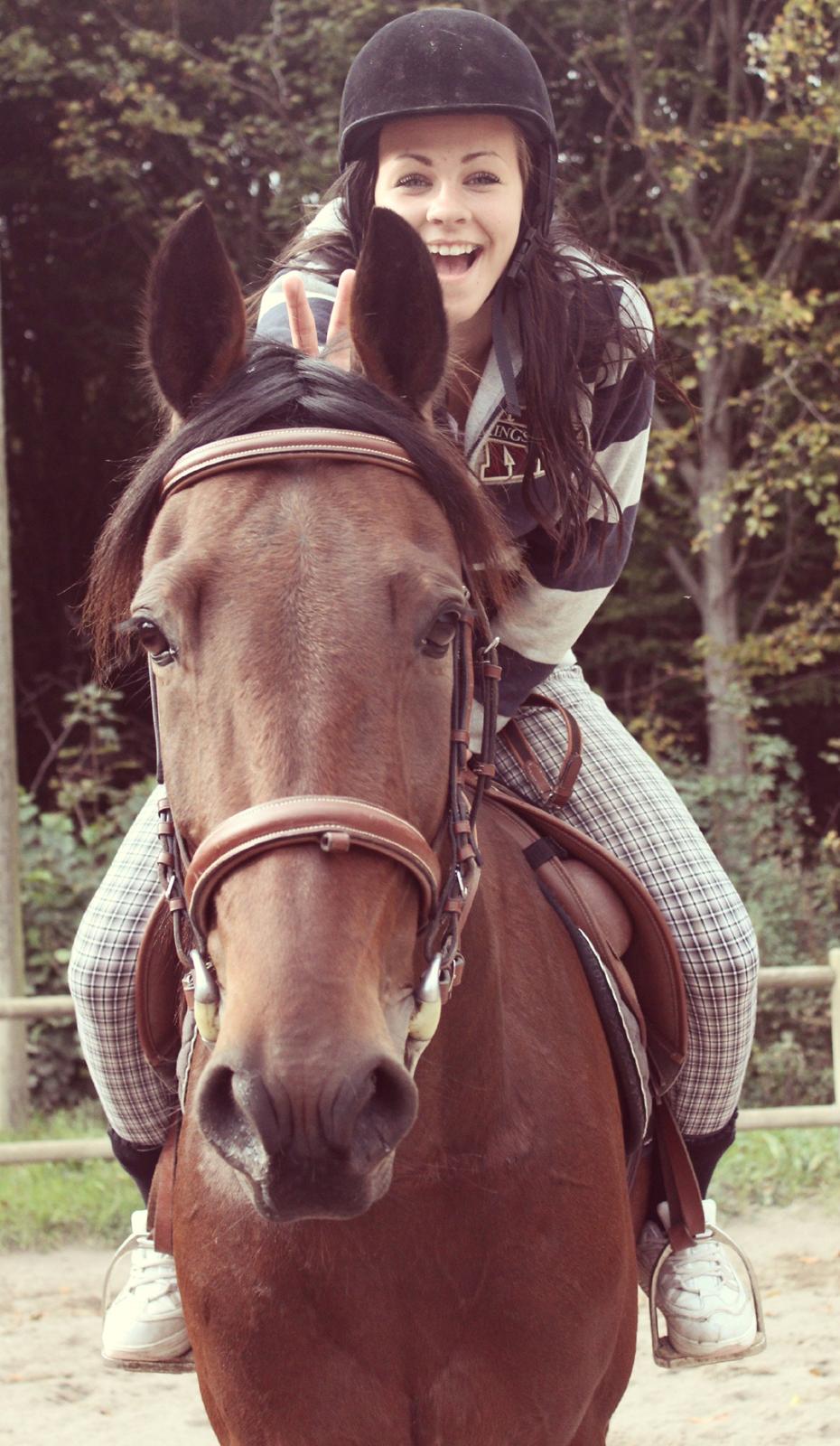 Traver Ofero Langdel *Øffe* - 3) Øff og jeg på ride banen efter have trænet smidighed. billede 3