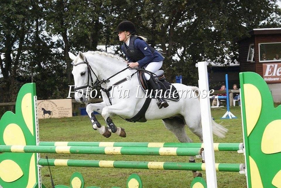 Anden særlig race Vestergaards Quick Step (B-Pony) - Kallehavegaard LA** Finale L/M Danmarks cup
samlet Nr.4 er så glad <3 billede 13