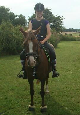 Anden særlig race Vestergårds La Foxy - At se på en smuk stjernehimmel, er som at se dig i øjnene Der er dog en forskel, stjernehimlen er ikke skabt for at glæde mig, det er du billede 26