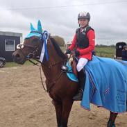 Anden særlig race Speedy The Speedfighter