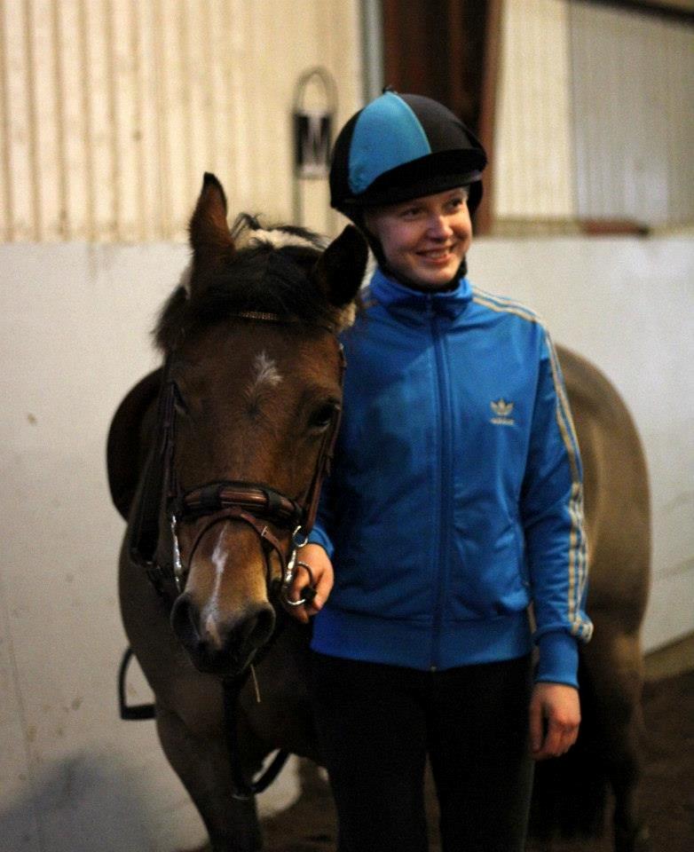 Hollandsk Sportspony Jasmijn - Jasmijn og jeg til mounted games træning billede 9