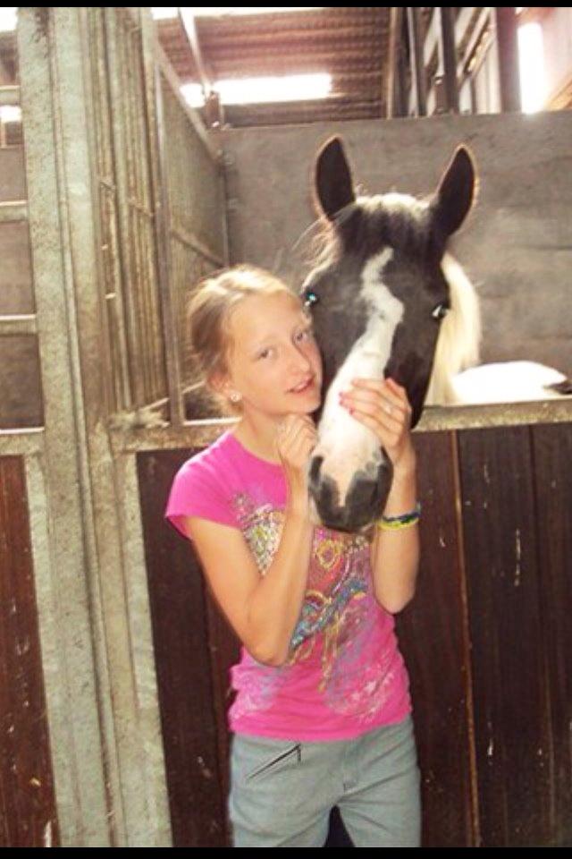 Pinto Molly-Malibu - Molly og jeg på ridelejer.<3 Ridelejer 2010. billede 2