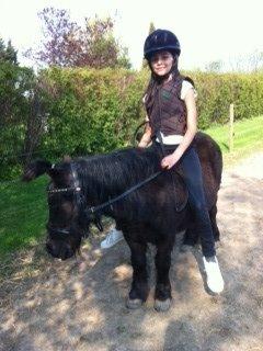 Shetlænder ~Tøsen~ min lille madonna<3 - oppe at side for første gang:) billede 2