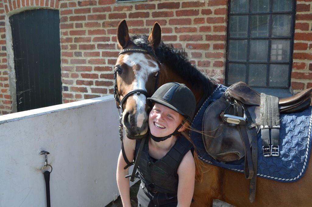 Anden særlig race Beauty - Beauty med hendes nye part rytter Laura :-D billede 20