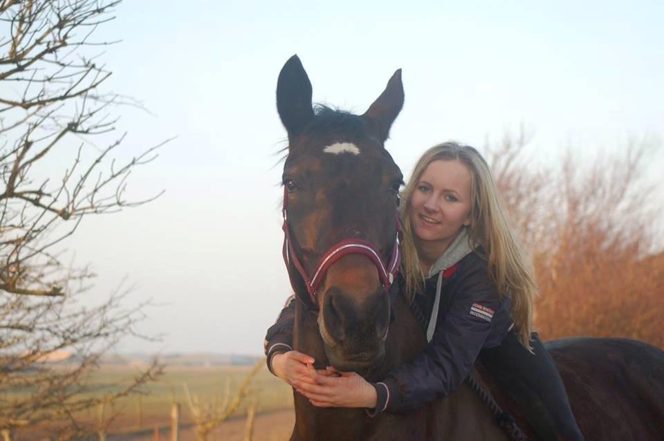 Anden særlig race Freja - „If I could give you one thing in life, I would give you the ability to see yourself through my eyes, only then you would realize how special you are to me.“ billede 15