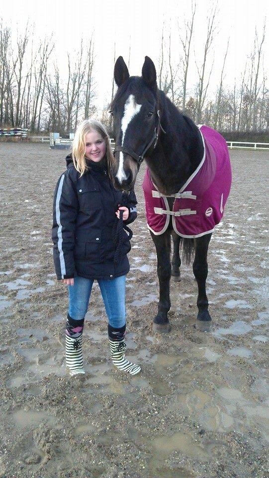 Oldenborg Pirana - Da vi så hinanden igen efter en måned væk fra hinanden  billede 14