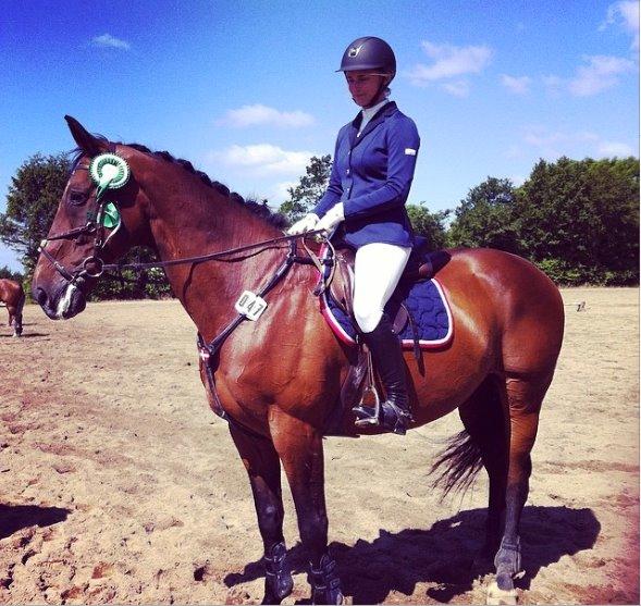 Dansk Varmblod FIGHTER - 3. plads i LB* ud af 32 starter billede 12