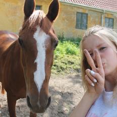 Anden særlig race Chanell 