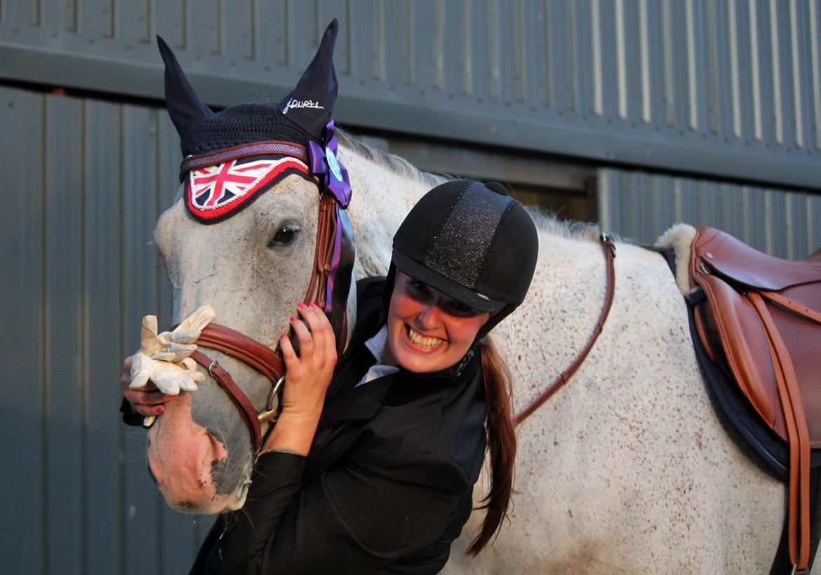 Holstener Fruerholm's Adonis *For Evigt Elsket <3* - Stævne i Ladelund med vores B0 roset :) billede 17