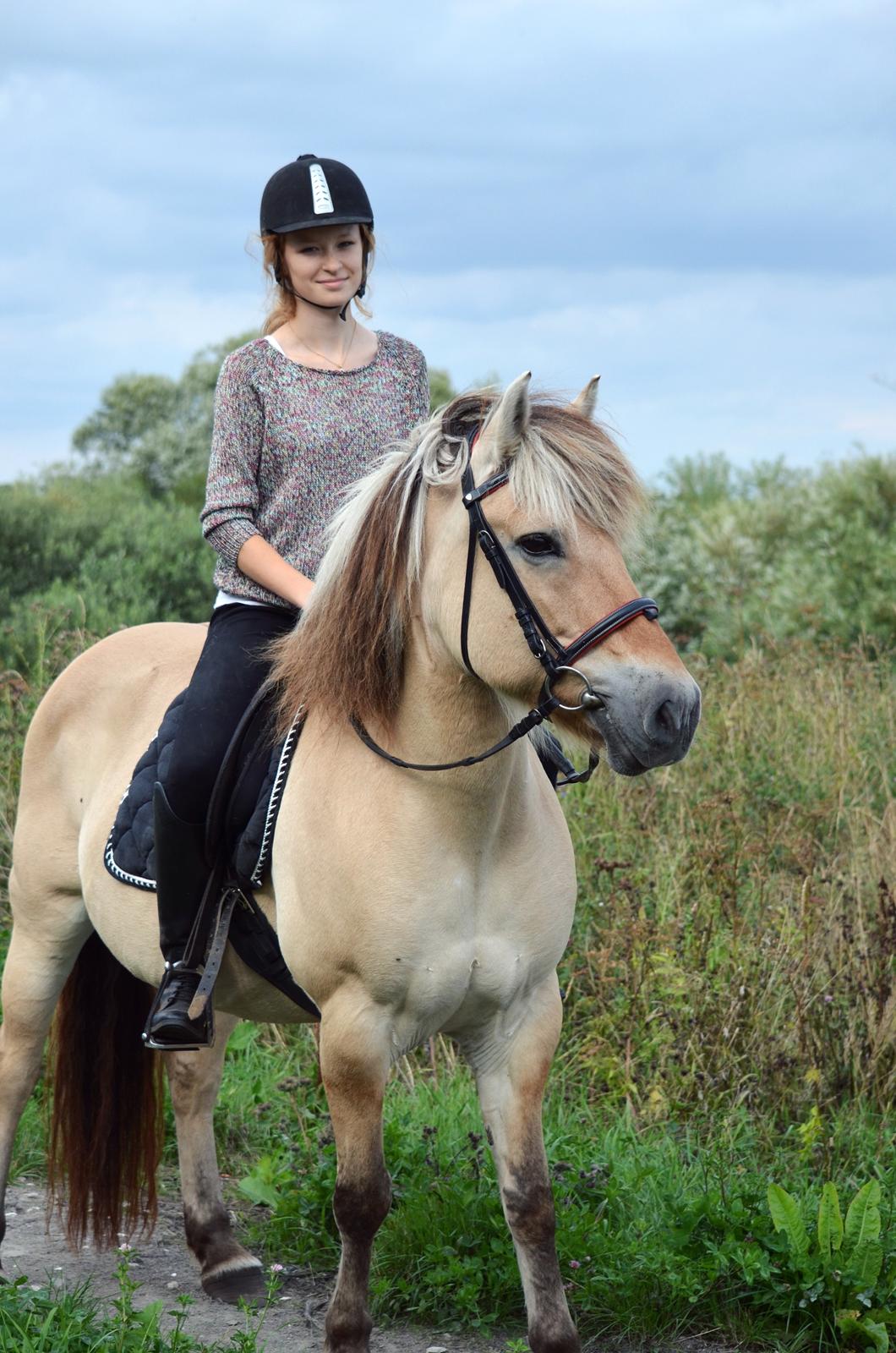 Fjordhest Laika *Soulmate* - Første tur alene! :D Taget af: Min mor. billede 10