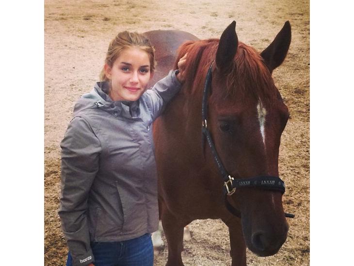 {{currentPhoto.altText}} billede {{currentPhoto.number}}