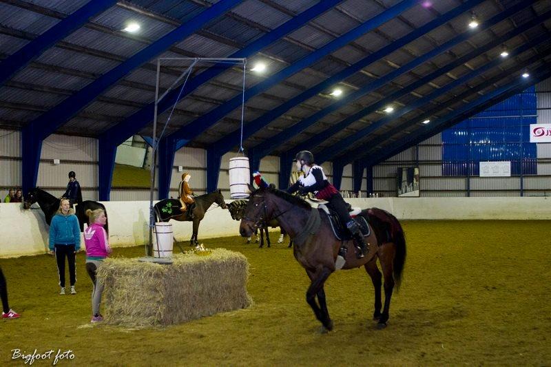 Hannoveraner Domino - Fastelavn til hest på Tronsøskolen <3 Foto: Bigfoot-Foto billede 6