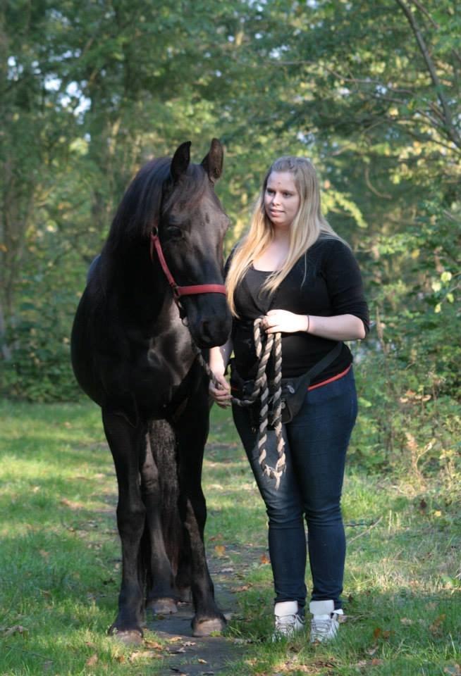 Frieser Jackie af Birkely - D. 3.10.2014 Fotograf: Krikken billede 26