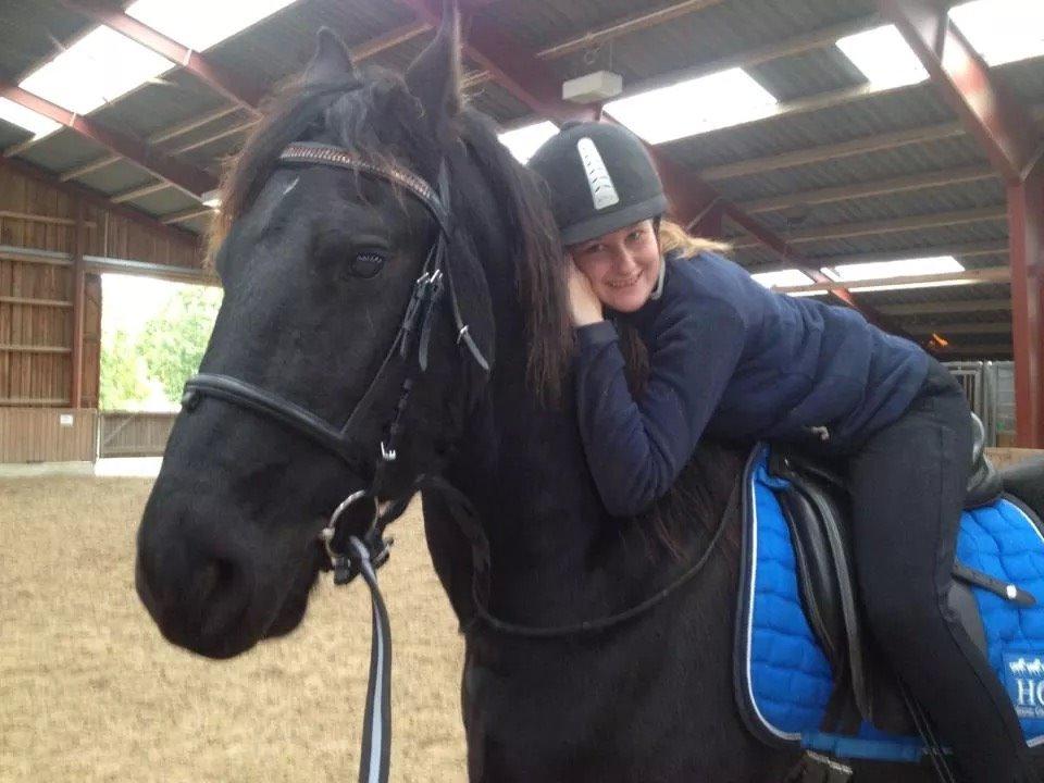 Frieser Klaas *Bæstet* - Første gang med rytter :P  Fandeme stolt billede 15