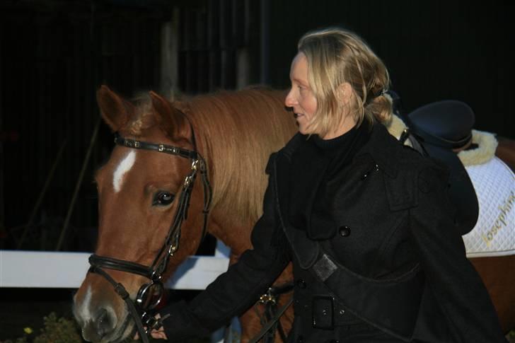 New Forest Tot - Tot og min mor - hun er heeeelt vild med ham! billede 4