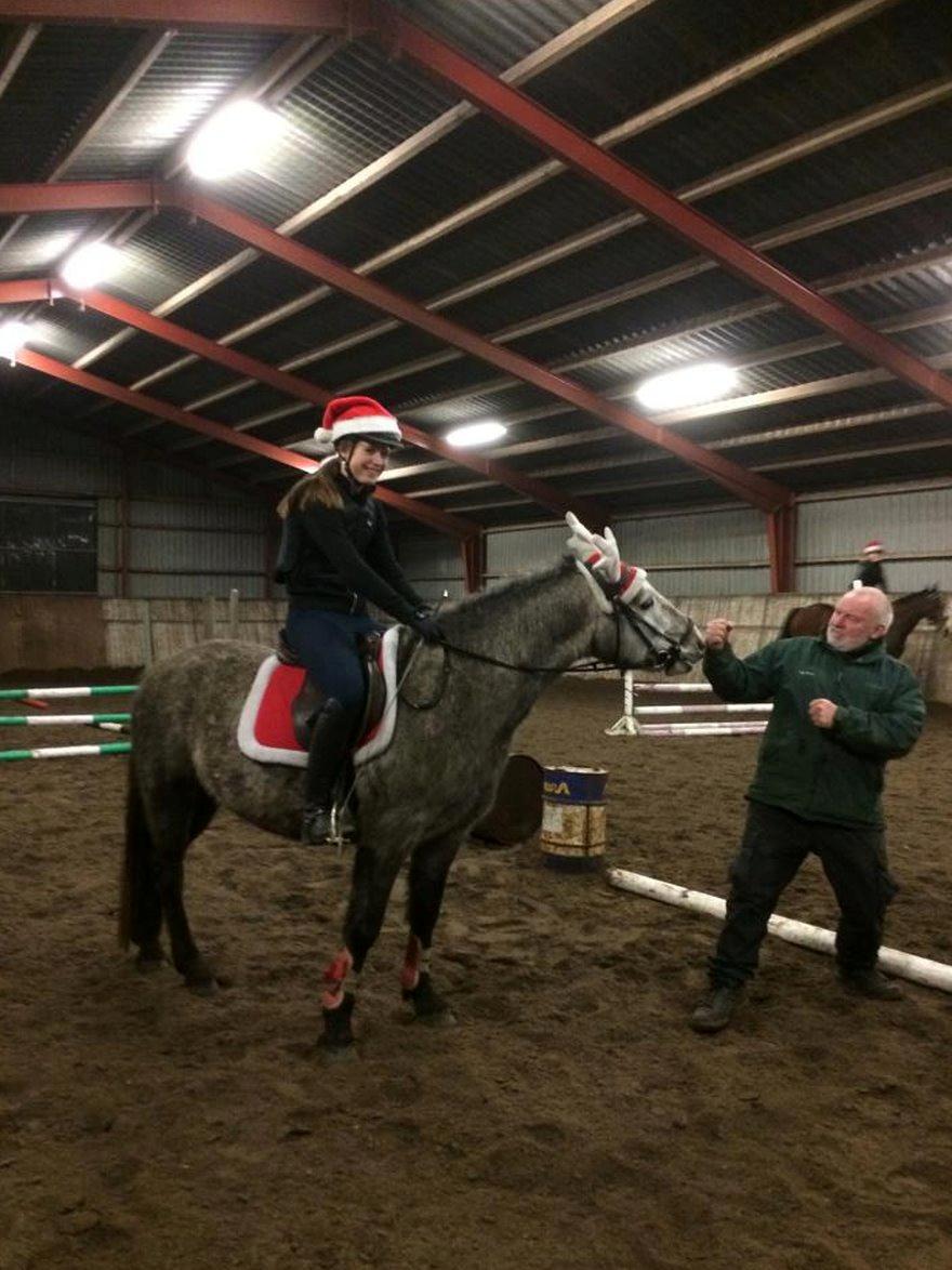Anden særlig race Jens - Jule-stafet-springning.  billede 3