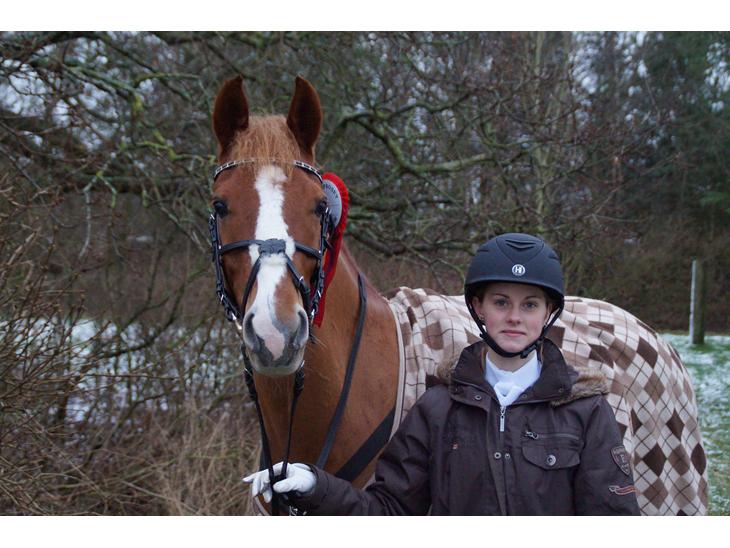 {{currentPhoto.altText}} billede {{currentPhoto.number}}