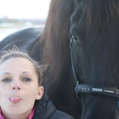 Frieser Halbe M aka Møffe