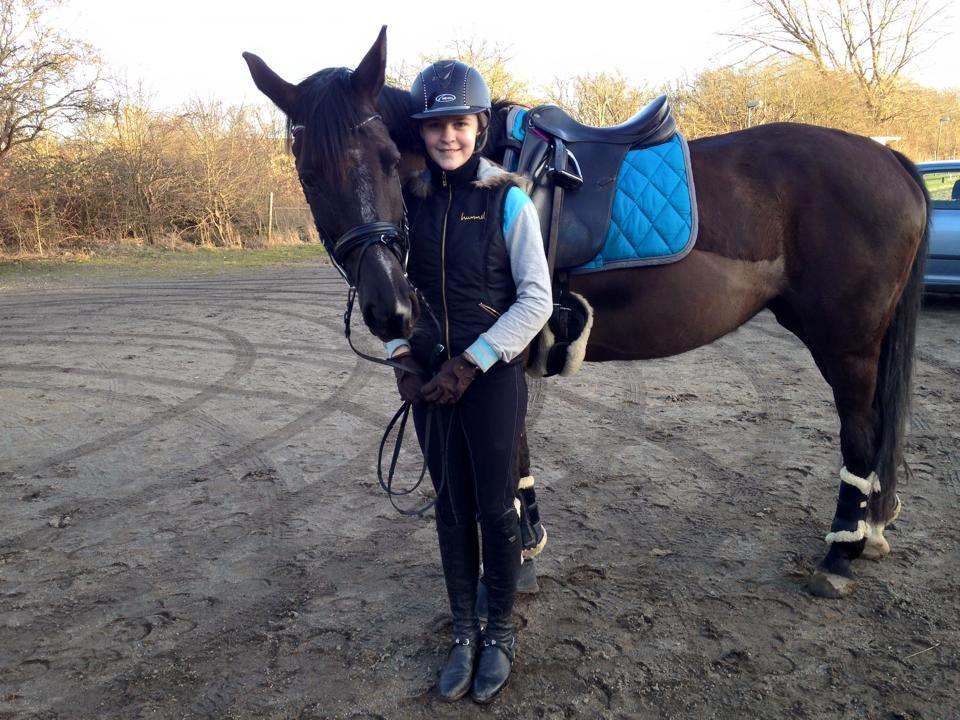 Anden særlig race Chanel  - Chanel og jeg efter en forårs træning, med rodeo. :-) billede 2