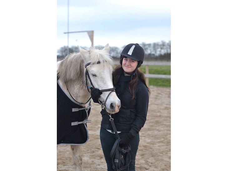 {{currentPhoto.altText}} billede {{currentPhoto.number}}