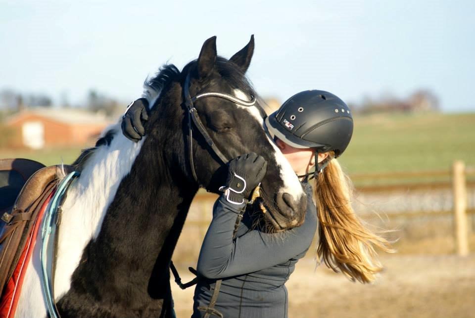 Paint Eskelunds Helga <3  - Life isn't about waiting for the storm to pass. It's about learning to dance in the rain <3  billede 25