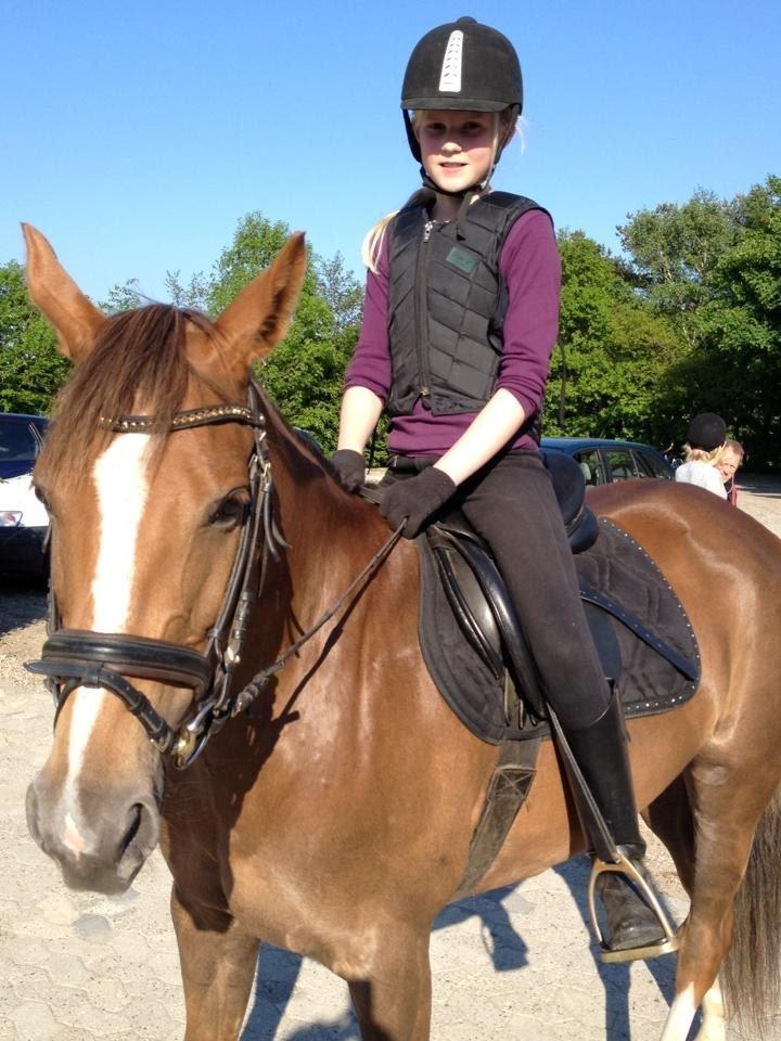 Palomino Aastrupgaards Gry - Mig og Gry efter vores første ridetime! :D billede 3