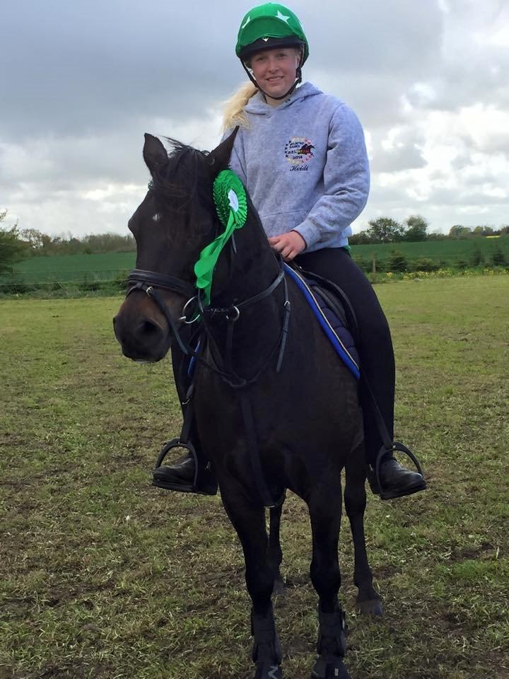 Anden særlig race Dina billede 3