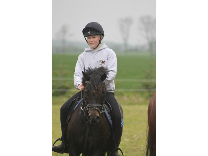 {{currentPhoto.altText}} billede {{currentPhoto.number}}