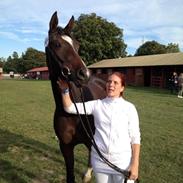 Anden særlig race Zoya