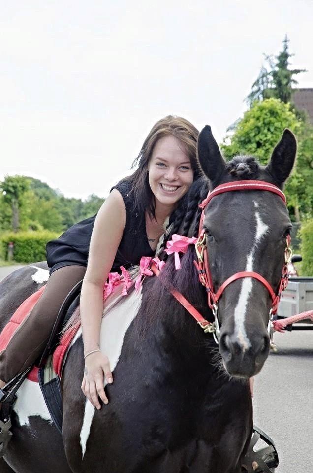 Tinker Frida - Kusine Maria på Hello Kitty hesten. billede 7