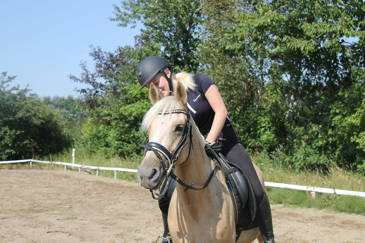 DSP Attention - Hun bringer altid smilet frem <3 billede 6