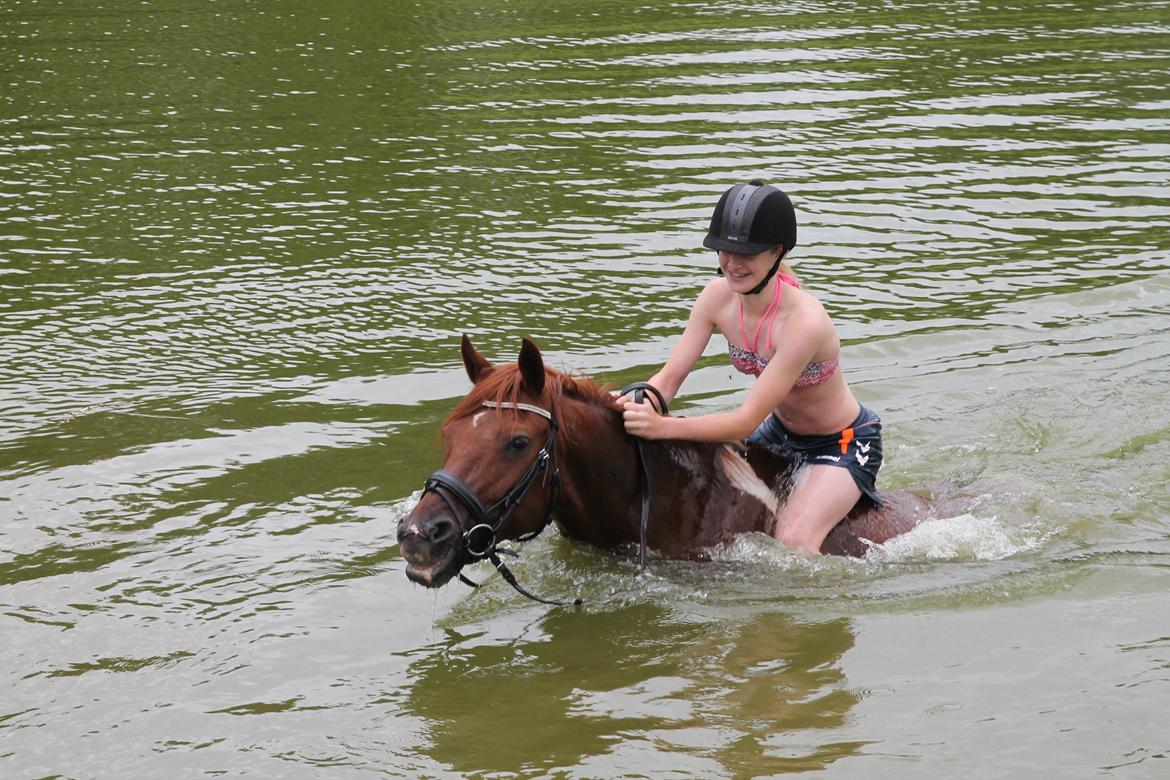 Pinto My Rosenkvist - Intet bedre end en bade tur <3 - Juli 2015 billede 5