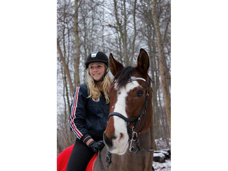 {{currentPhoto.altText}} billede {{currentPhoto.number}}